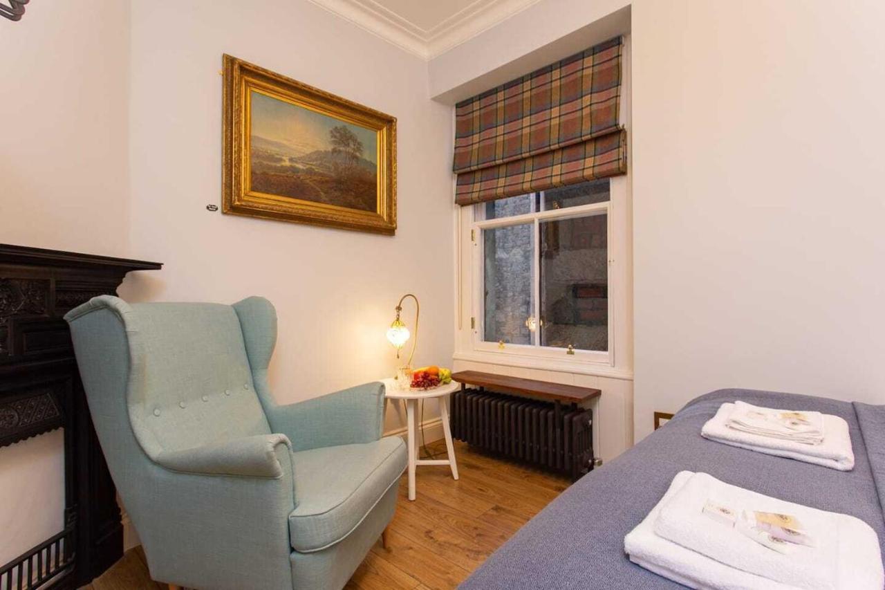 Upper Bow - Luxurious, Modern 1Br Apartment Near Castle Edimburgo Exterior foto